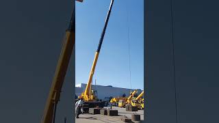 12 ton Dongfeng truck crane 75 meters 5 sections outrigger span 4665 meters 900 steel tire [upl. by Odilo]