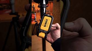 Фонарь DeWALT DCL182XJ led work light обзор tools dewalt [upl. by Nylqcaj]