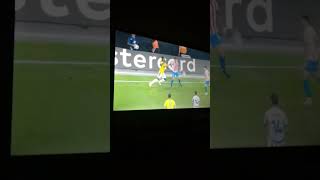 golllll do brasil Vinicius Junior marca com caretilha caneta e gol deixando o zagueiro no chão [upl. by Gillmore809]