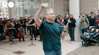 Flashmob Residentie Orkest met Beethoven 9 [upl. by Blinnie843]