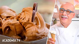 Gelato cacao e grappa di Sergio Dondoli quotGelataio Campione del Mondoquot [upl. by Arno558]