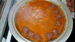 Tajine boulettes petits pois طاجين الكفتة بالجلبانة و الجزر من الذ مايكون [upl. by Atekal]