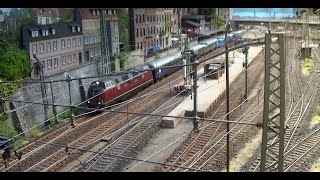 Modellbahn H0 Realistik Ein Sommertag im TrennungsBahnhof Eschwege West [upl. by Janerich463]