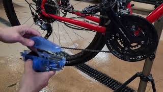 Park Tool Unisexs CG 2 4 Chain Gang Cleaning System Chaingang Review [upl. by Macomber]