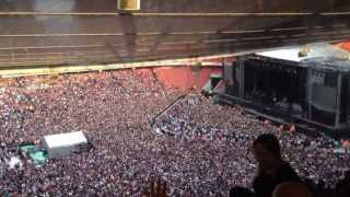 Crowd sings Bohemian Rhapsody Green Day concert at the Emirates stadium [upl. by Goldia]