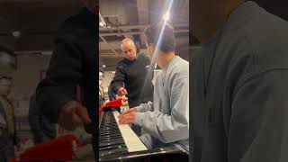 Un vigile m’engueule au Monoprix piano [upl. by Riatsila]