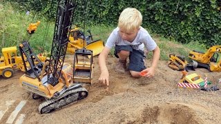 BRUDER TOYs Tunnel LONG PLAY ♦ BRUDER Truck recovery in Jacks bworld CONSTRUCTION [upl. by Morehouse]