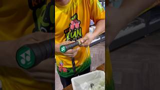 How to change badminton 🏸 racket grip badminton diy sports [upl. by Einolem]