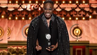 At the Tony Awards Billy Porter breaks into song and frantically calls backstage to read his [upl. by Ybocaj]