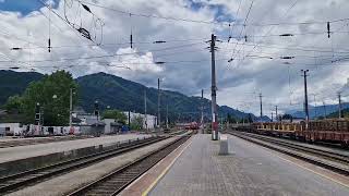 Einfahrt des SonderErlebniszug 14412 am 25052024 in Wörgl Hbf [upl. by Natanoy]