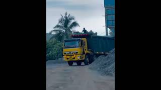 Bharat Benz tipper lorry driving status 😍bus touristbus [upl. by Eckart]