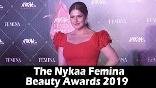 Salman की CoStar Zarine Khan पहुँची Nykaa Femina Beauty के Awards पर [upl. by Dynah]