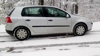 Golf 5 4MOTION VS SNOW GOLF V [upl. by Ahiel]