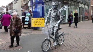 Estevan Mortensen  Living Statue  Busking  Abergavenny  South Wales [upl. by Eltsryk]