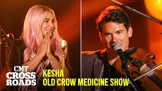 Kesha amp Old Crow Medicine Show Perform “Wagon Wheel”  CMT Crossroads [upl. by Rushing64]