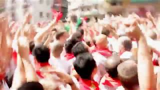 Gaiteros  Gaitajoleak San Fermín [upl. by Tiossem]