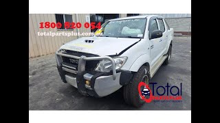 2009 Toyota Hilux – Engine Test 6423 [upl. by Eniamreg]