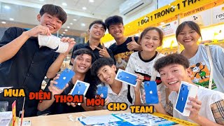 Anh Ba Phải  Anh Phú Dẫn Team Đi Mua Điện Thoại Mới [upl. by Kuebbing]