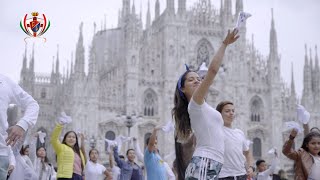 Marinera Peruana Conquista Italia  Bellísimo Flashmob Milán 2019 [upl. by Clabo]