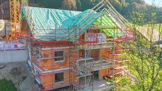 Der Dachstuhl ist drauf 🏠 BaustellenUpdate SunleitnResidenz im Salzkammergut [upl. by Cowden]