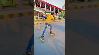 Professional speed skater on road 😱youtubeshorts shortvideo viralvideo stunt trendingshorts [upl. by Hetty]