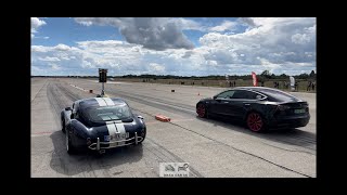 Cobra vs Tesla P100D drag race quarter mile Overtake at half track 360 degree video [upl. by Sucram82]