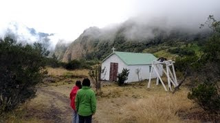 Randonnée à Mafate île de la Réunion [upl. by Brownley]