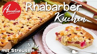 Rhabarberkuchen mit Streuseln vom Blech backen  Blechkuchen Rhabarberkuchen Rezept mit Rührteig [upl. by Rebmac]