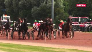 Grand Grand Prix de le Ville de Cabourg 2014  JeanMichel Bazire fait le spectacle [upl. by Hanus574]