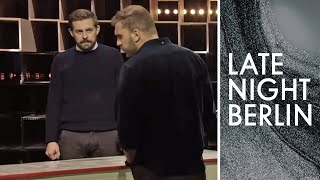 Ebay Kleinanzeigen Karaoke Edin Hasanovic und Klaas spielen nach  Late Night Berlin  ProSieben [upl. by Vitia]