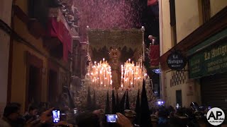 Salida de la Esperanza de Triana  Madrugá 2018 [upl. by Ballard]