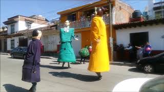 Las mojigangas de Pátzcuaro Michoacán Costumbres y tradiciones [upl. by Aimahs]