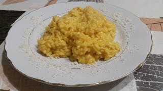 RISOTTO ALLA MILANESE [upl. by Wun]