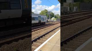 Hitchin Railway Station Train [upl. by Arebma720]