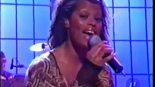 Desree en Motown live [upl. by Eillim333]