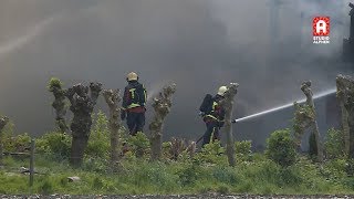 Zeer grote brand boerderij HazerswoudeDorp [upl. by Attenal]