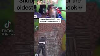 Snoop Dogg fell for the oldest trick in the book💀 fy fortnite snoopdogg gaming shorts fypシ゚ [upl. by Nirot338]