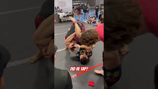 Triangle choke Jiu Jitsu Opponent said he didn’t tap—what do you think bjj [upl. by Dahij]