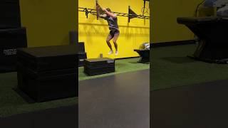 How to 90 degree rotation box jump onlinetrainer online plyometrics [upl. by Thain]