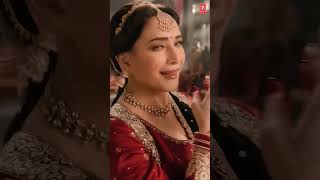 Madhuri Dixits Grace  Bhool Bhulaiyaa 3 Ami Je Tomar 30 [upl. by Krystle]