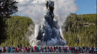 Teriblle Steamboat Geyser eruption at Yellowstone continues sending 200 meters of water into sky [upl. by Sharia]