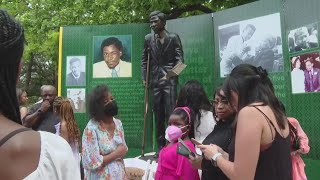 Baylor University unveils statues honoring first Black graduates [upl. by Roselle]