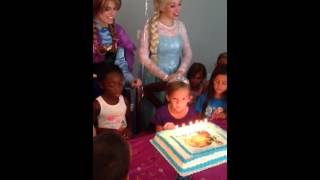 Elsa and Anna sing happy bday to Olivia [upl. by Nuli]