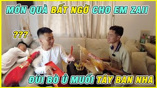 Lần Đầu Trải Nghiệm Đùi Bò Ủ Muối Tây Ban Nha  Cô Gái Châu Phi [upl. by Nilorac]