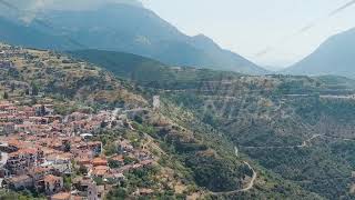 Dolly zoom Arachova Greece Arachova is a small town in Greece in the community of DistomonAr [upl. by Vallie]