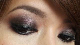 Kardashians Inspired Smokey Eyes Tutorial [upl. by Avle]