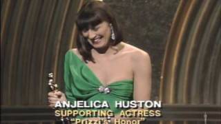 Anjelica Huston Wins Supporting Actress 1986 Oscars [upl. by Anele]