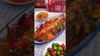 Una forma única de cocinar pescado en China hechos cortos facts viralvideo viralshorts [upl. by Nicholl]