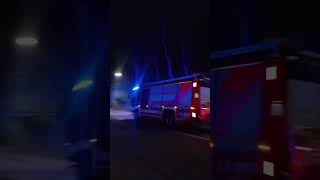 Feuerwehr bernburg zum Einsatz sturmschaden Fahrzeuge HLF 20  RW 2 [upl. by Ydaf713]