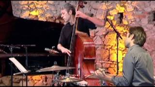 Trio Viret  Not Yet  Jean Philippe Viret Edouard Ferlet Fabrice Moreau Clip Piano [upl. by Sorensen585]